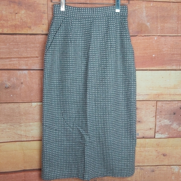𝅺Vintage woolblend gray and pink high waisted maxi skirt Madenin Canada Size 9 - Picture 2 of 9